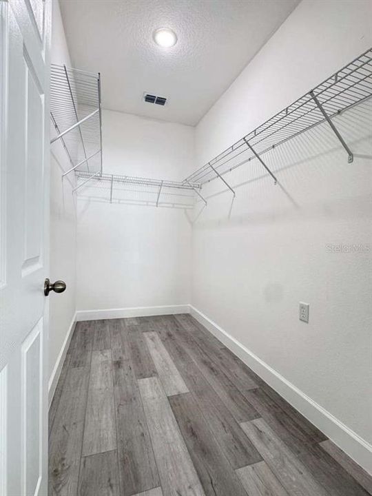 En Renta: $1,995 (4 camas, 2 baños, 1660 Pies cuadrados)