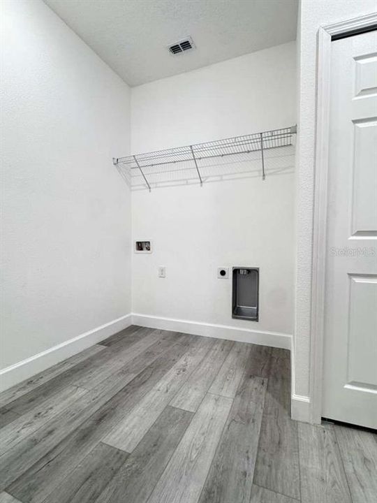 En Renta: $1,995 (4 camas, 2 baños, 1660 Pies cuadrados)