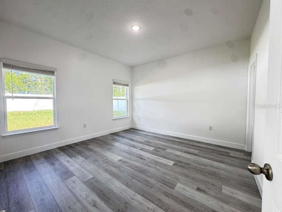 En Renta: $1,995 (4 camas, 2 baños, 1660 Pies cuadrados)