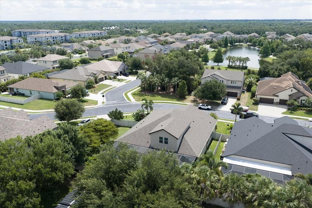 For Sale: $949,000 (5 beds, 5 baths, 4027 Square Feet)
