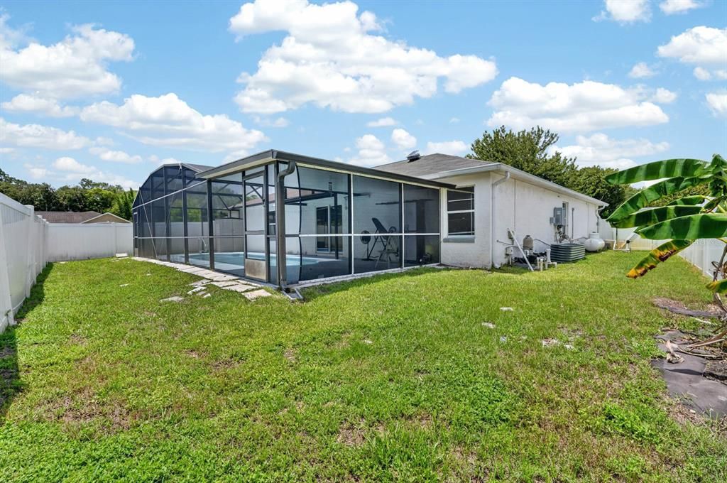 For Sale: $365,000 (3 beds, 2 baths, 1470 Square Feet)