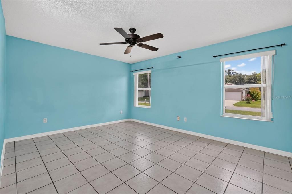 For Sale: $365,000 (3 beds, 2 baths, 1470 Square Feet)