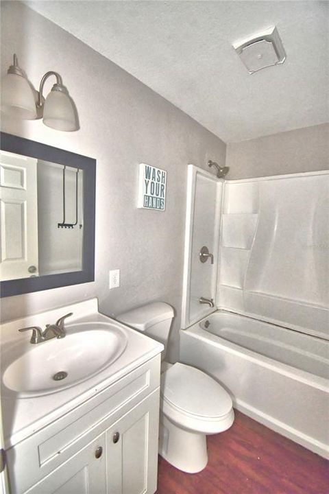 En Venta: $225,000 (3 camas, 1 baños, 1081 Pies cuadrados)