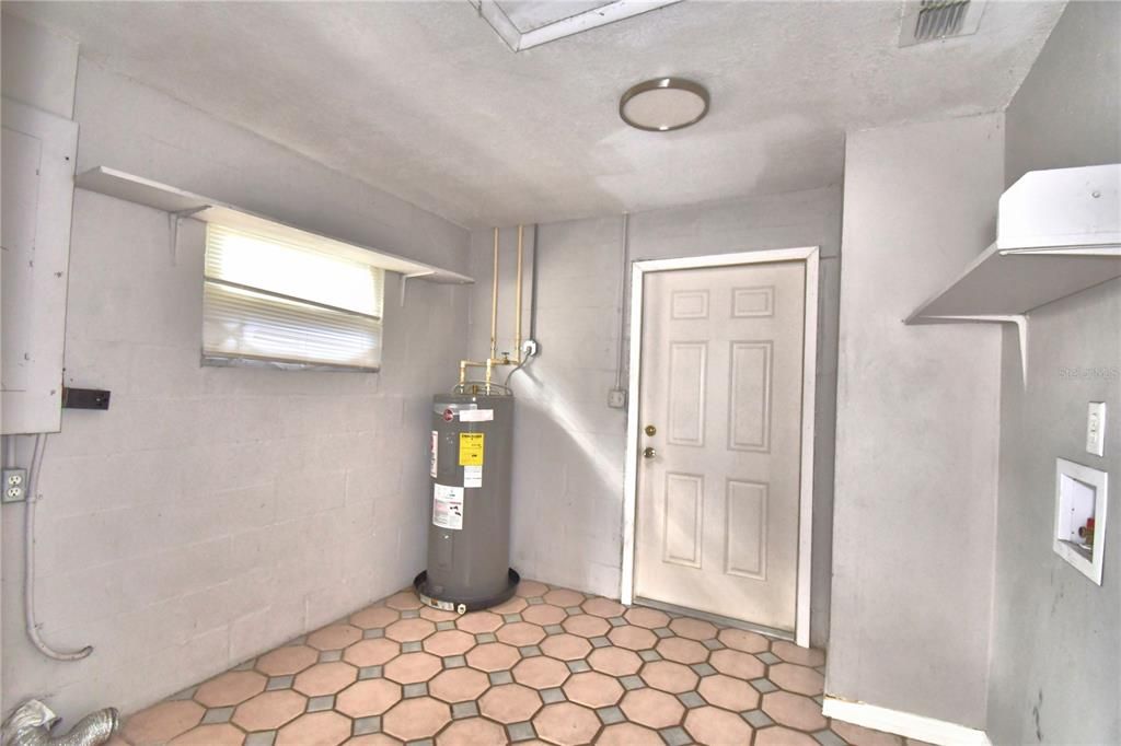 En Venta: $225,000 (3 camas, 1 baños, 1081 Pies cuadrados)