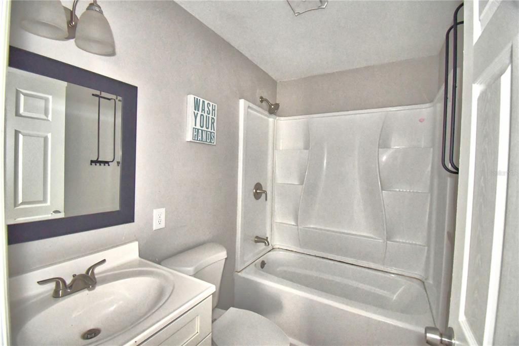 En Venta: $225,000 (3 camas, 1 baños, 1081 Pies cuadrados)