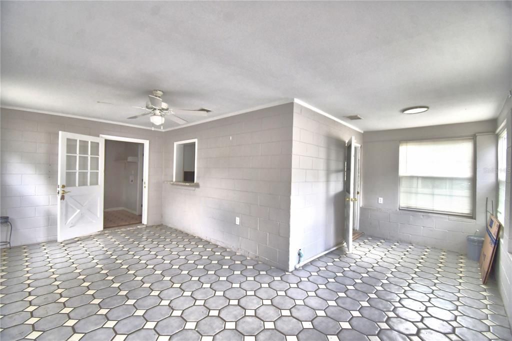 En Venta: $225,000 (3 camas, 1 baños, 1081 Pies cuadrados)