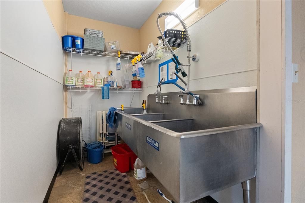 En Venta: $599,000 (0 camas, 0 baños, 3200 Pies cuadrados)