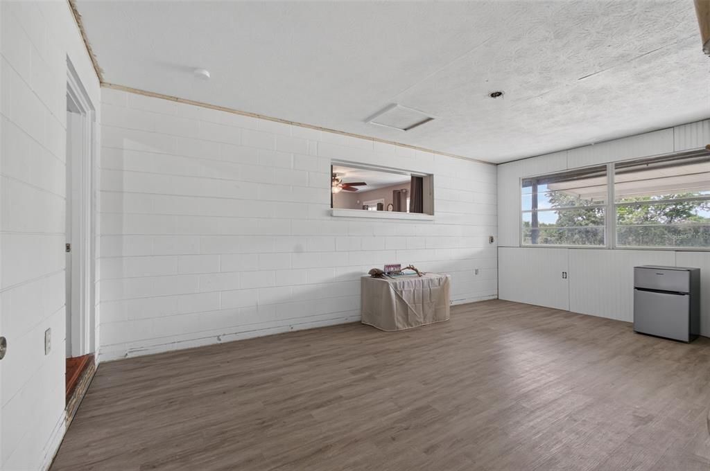For Sale: $231,750 (3 beds, 1 baths, 1628 Square Feet)