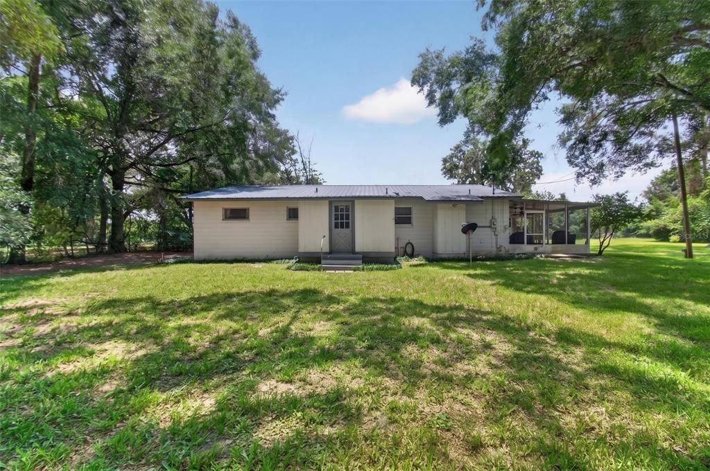For Sale: $231,750 (3 beds, 1 baths, 1628 Square Feet)