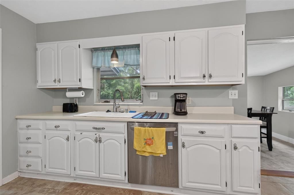 For Sale: $231,750 (3 beds, 1 baths, 1628 Square Feet)