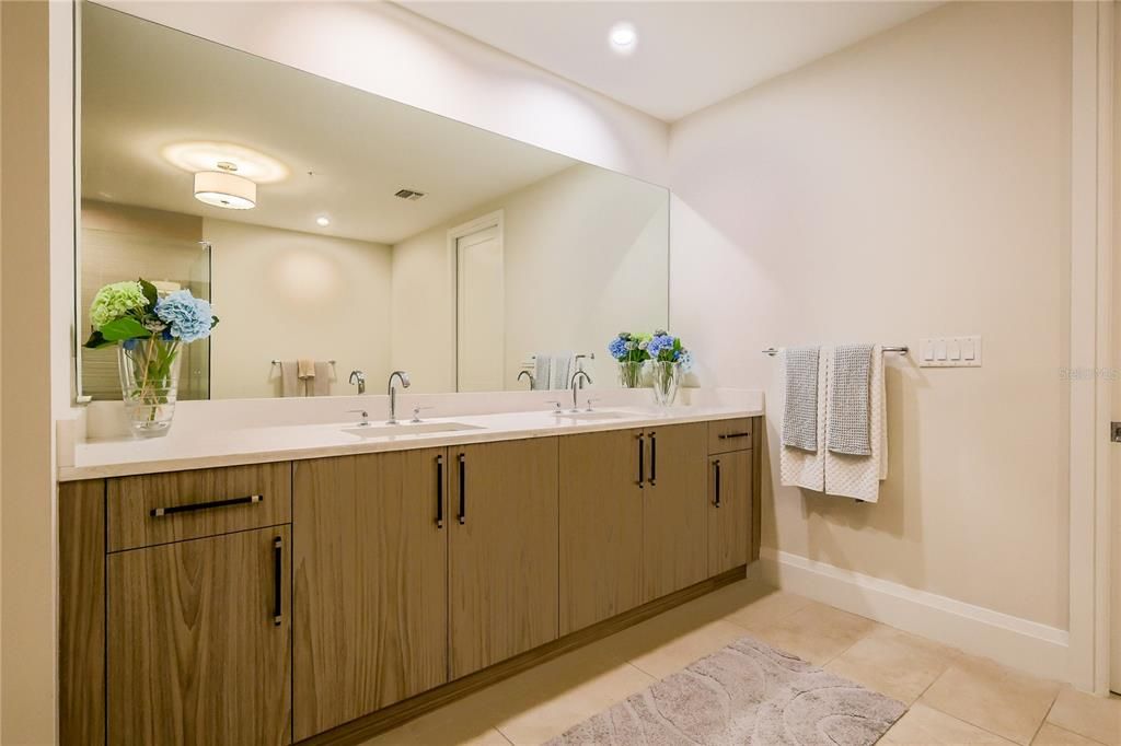 For Rent: $14,000 (3 beds, 3 baths, 2890 Square Feet)