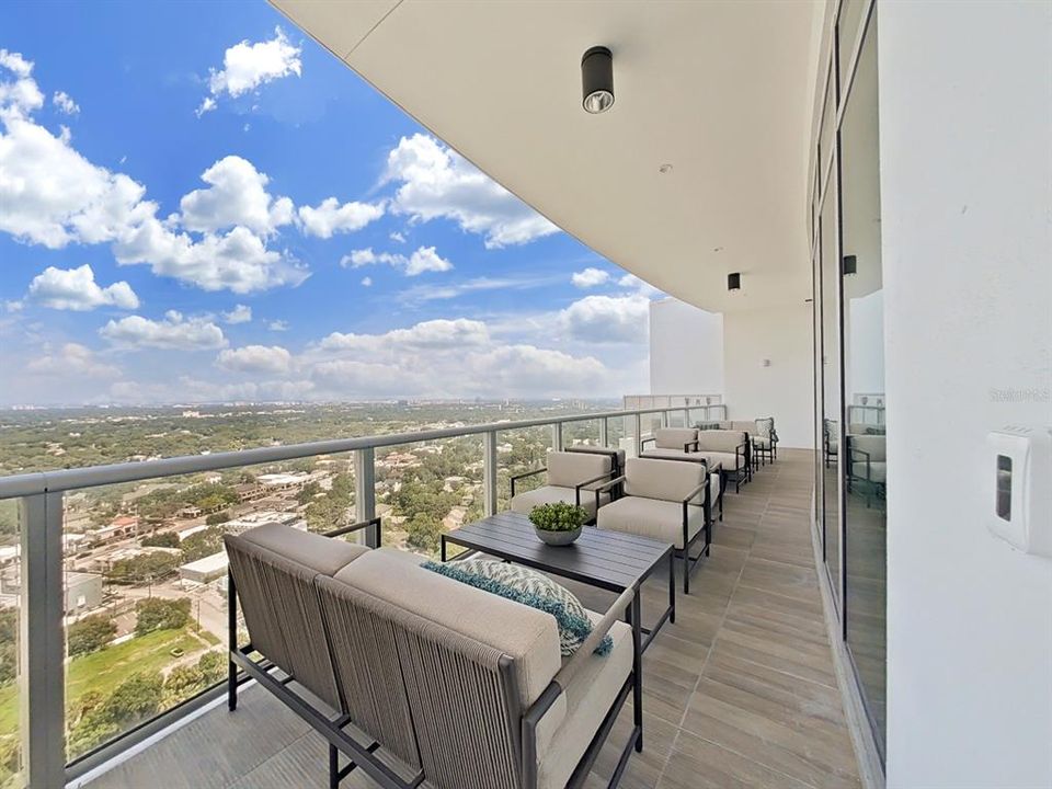For Rent: $14,000 (3 beds, 3 baths, 2890 Square Feet)