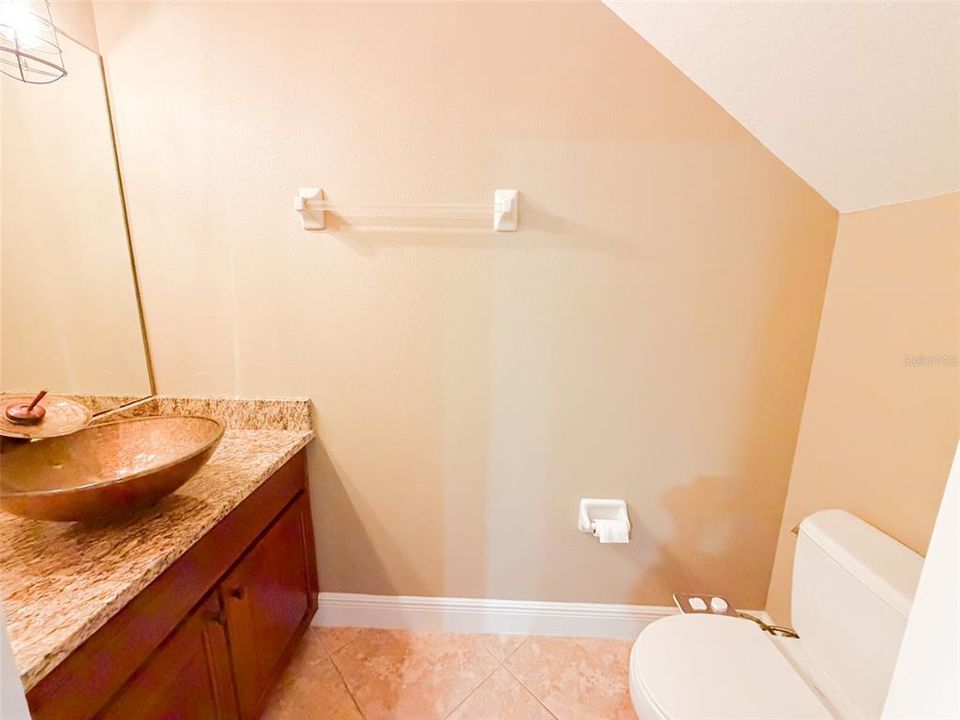 В аренду: $3,590 (3 спален, 2 ванн, 1806 Квадратных фут)