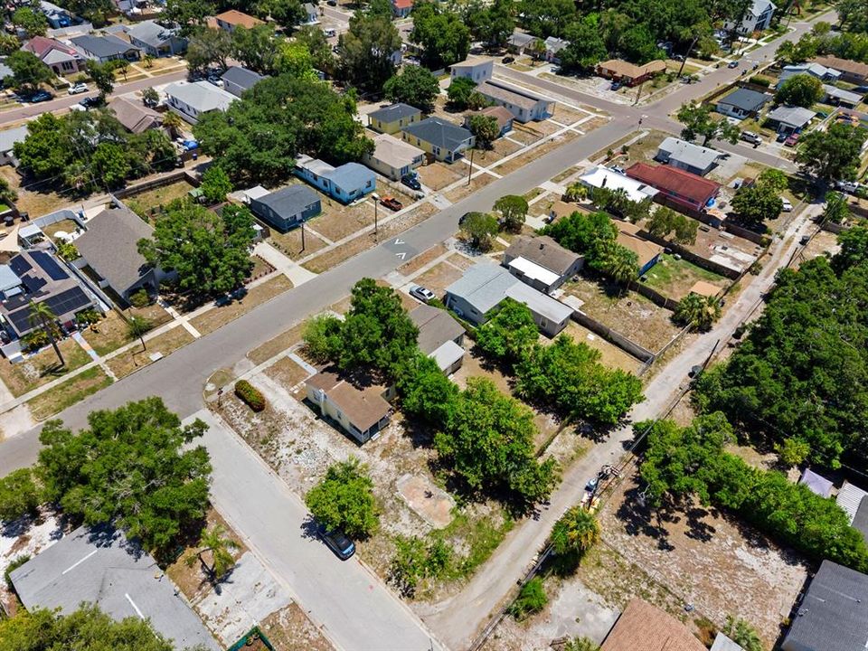 На продажу: $265,000 (2 спален, 1 ванн, 804 Квадратных фут)