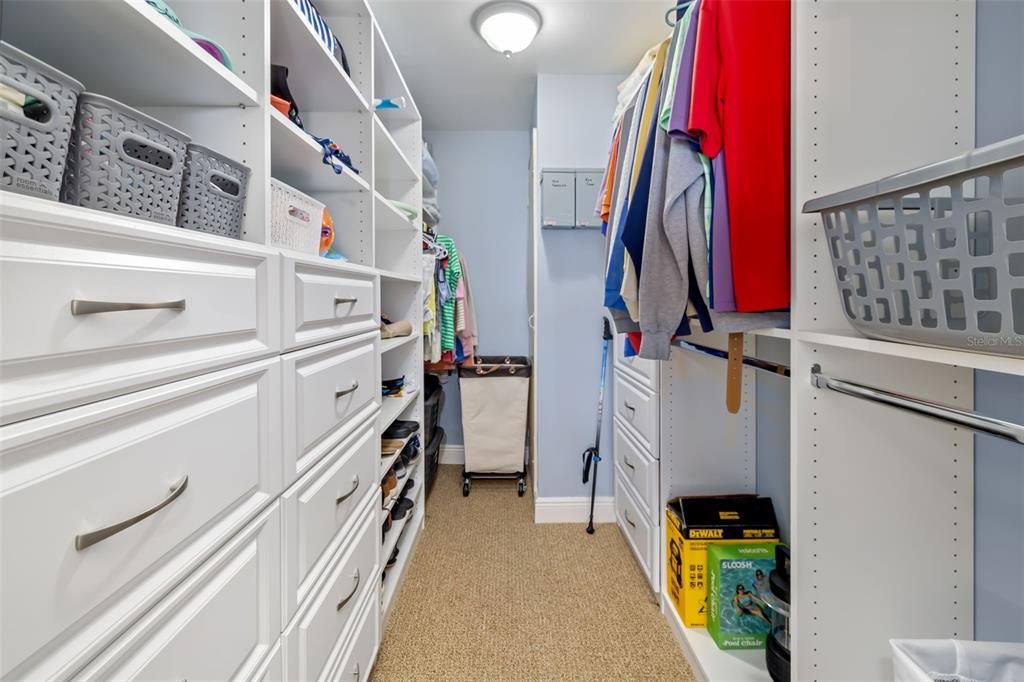 En Venta: $569,000 (2 camas, 2 baños, 1093 Pies cuadrados)