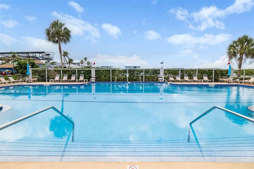 En Venta: $569,000 (2 camas, 2 baños, 1093 Pies cuadrados)