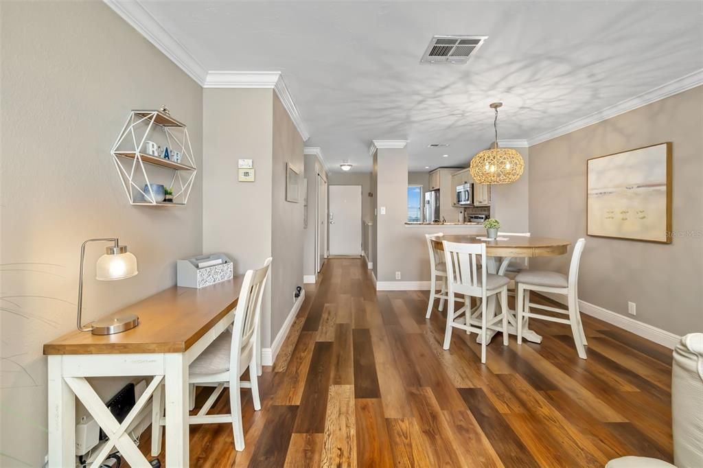 En Venta: $569,000 (2 camas, 2 baños, 1093 Pies cuadrados)