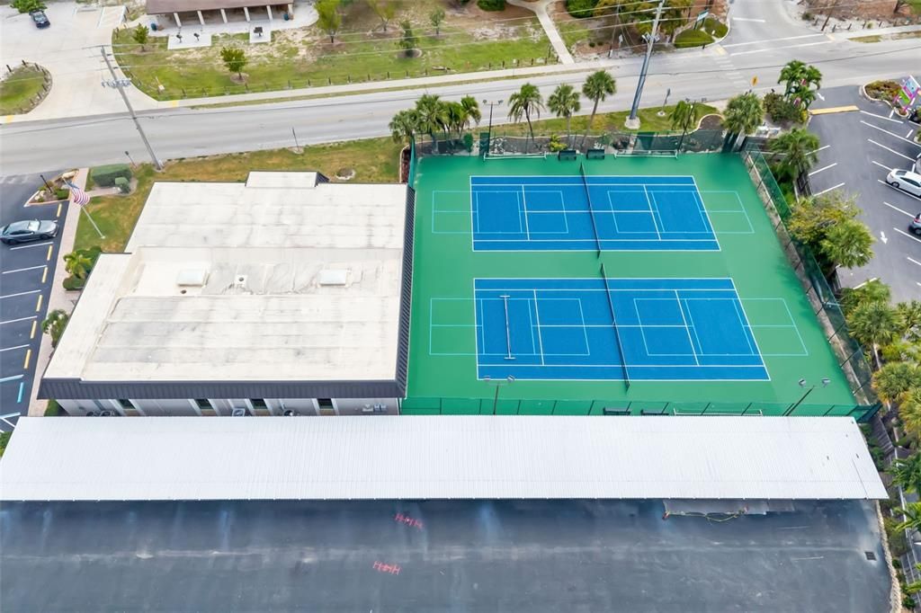 En Venta: $569,000 (2 camas, 2 baños, 1093 Pies cuadrados)