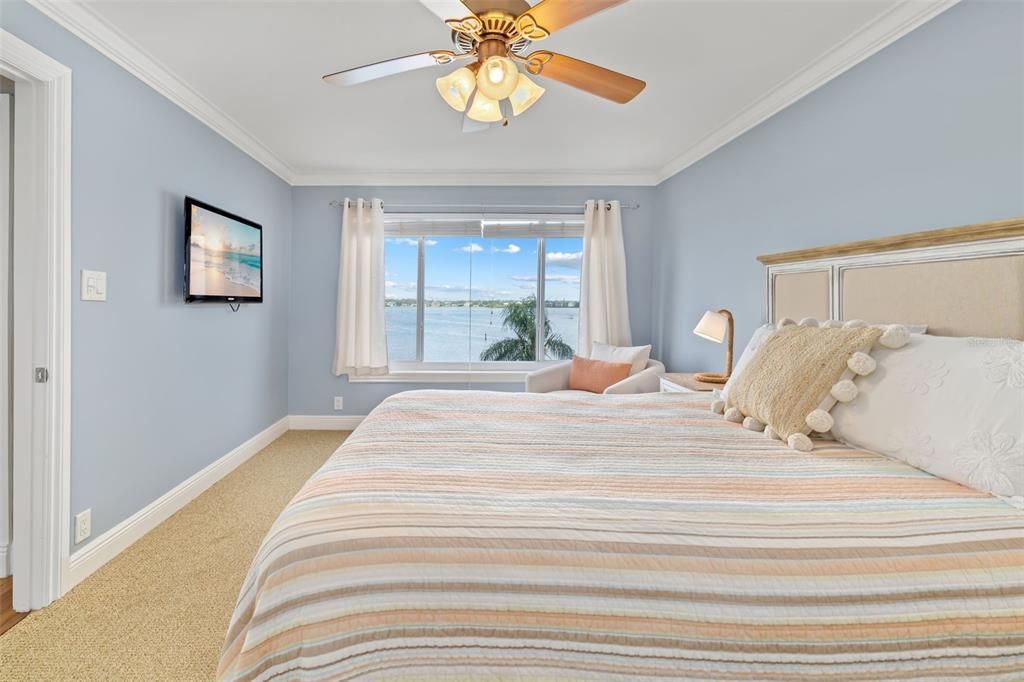 En Venta: $569,000 (2 camas, 2 baños, 1093 Pies cuadrados)
