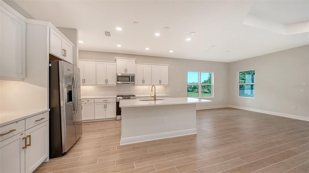 For Sale: $678,990 (3 beds, 3 baths, 2332 Square Feet)