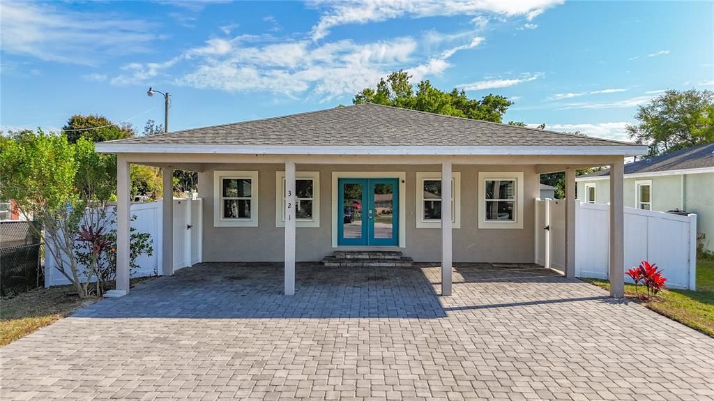 For Rent: $2,300 (3 beds, 2 baths, 1376 Square Feet)