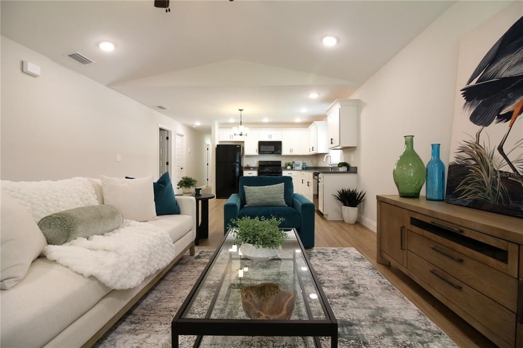 For Rent: $2,100 (3 beds, 2 baths, 1484 Square Feet)