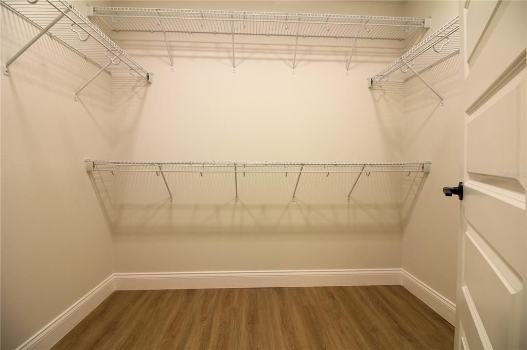 For Rent: $2,100 (3 beds, 2 baths, 1484 Square Feet)