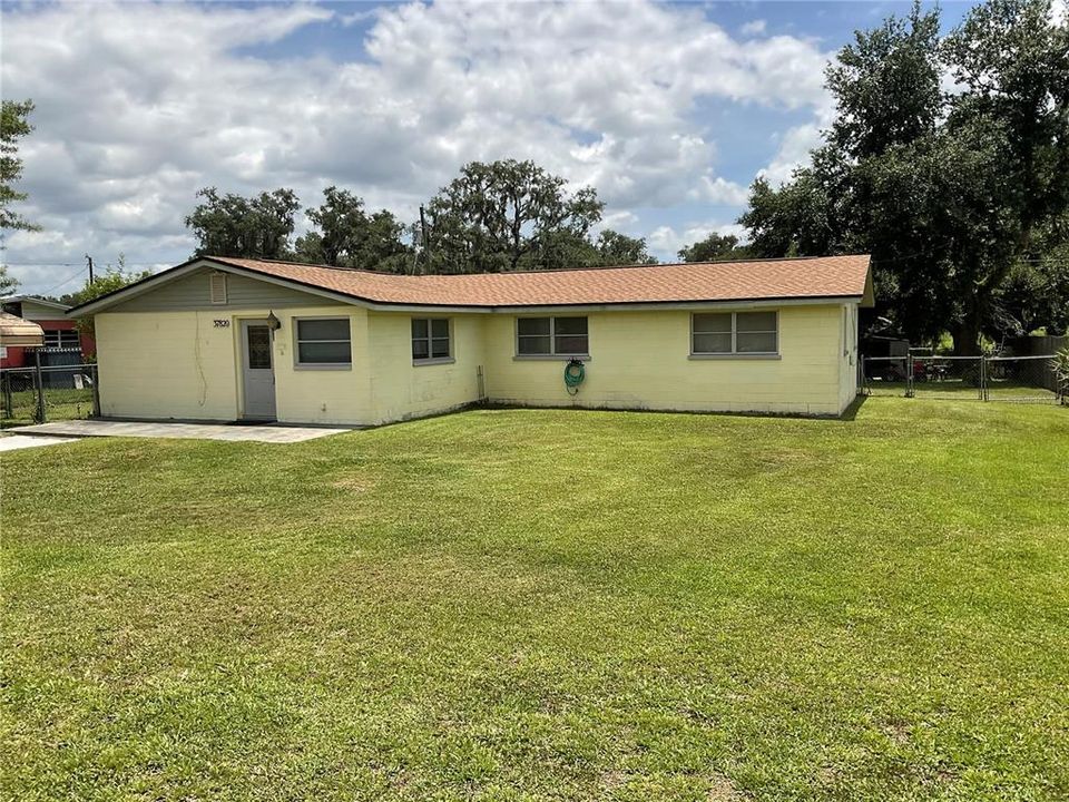 For Sale: $250,000 (4 beds, 2 baths, 1544 Square Feet)