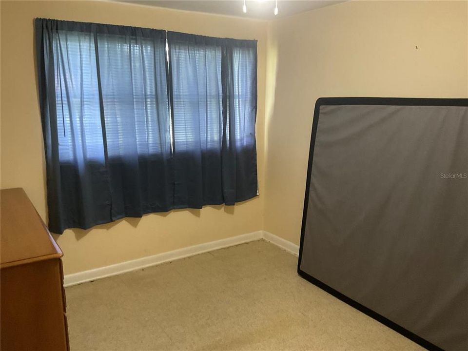 For Sale: $250,000 (4 beds, 2 baths, 1544 Square Feet)