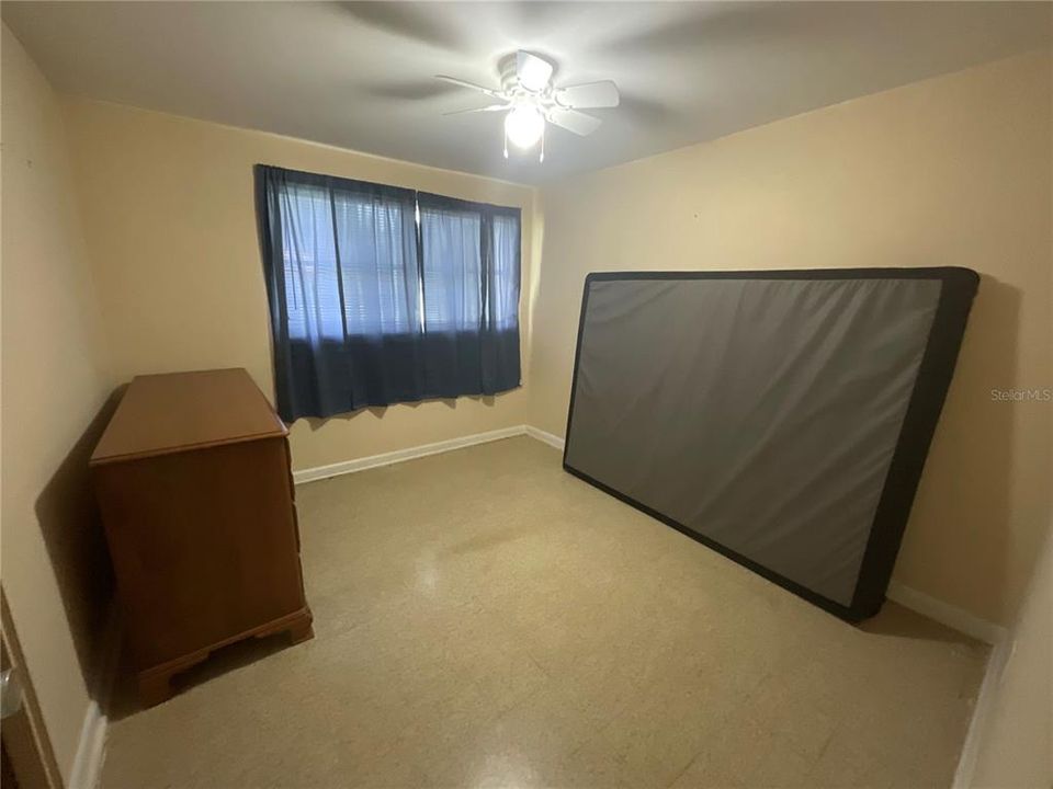 For Sale: $250,000 (4 beds, 2 baths, 1544 Square Feet)