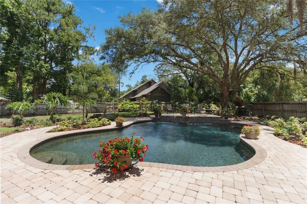 For Sale: $720,000 (4 beds, 2 baths, 2250 Square Feet)