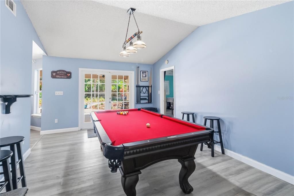 For Sale: $720,000 (4 beds, 2 baths, 2250 Square Feet)