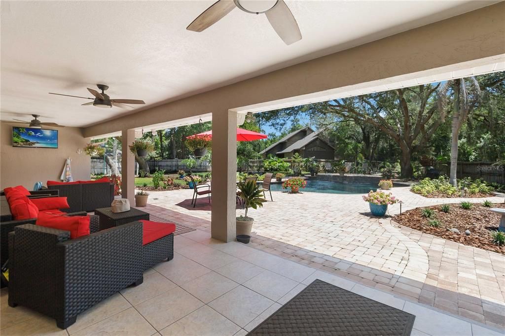 For Sale: $720,000 (4 beds, 2 baths, 2250 Square Feet)