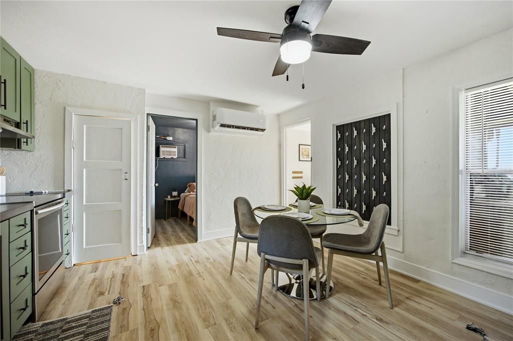 En Venta: $595,000 (2 camas, 2 baños, 1042 Pies cuadrados)