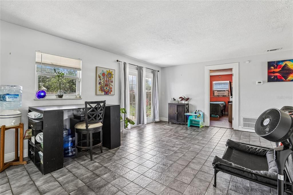 For Sale: $239,000 (4 beds, 2 baths, 1449 Square Feet)