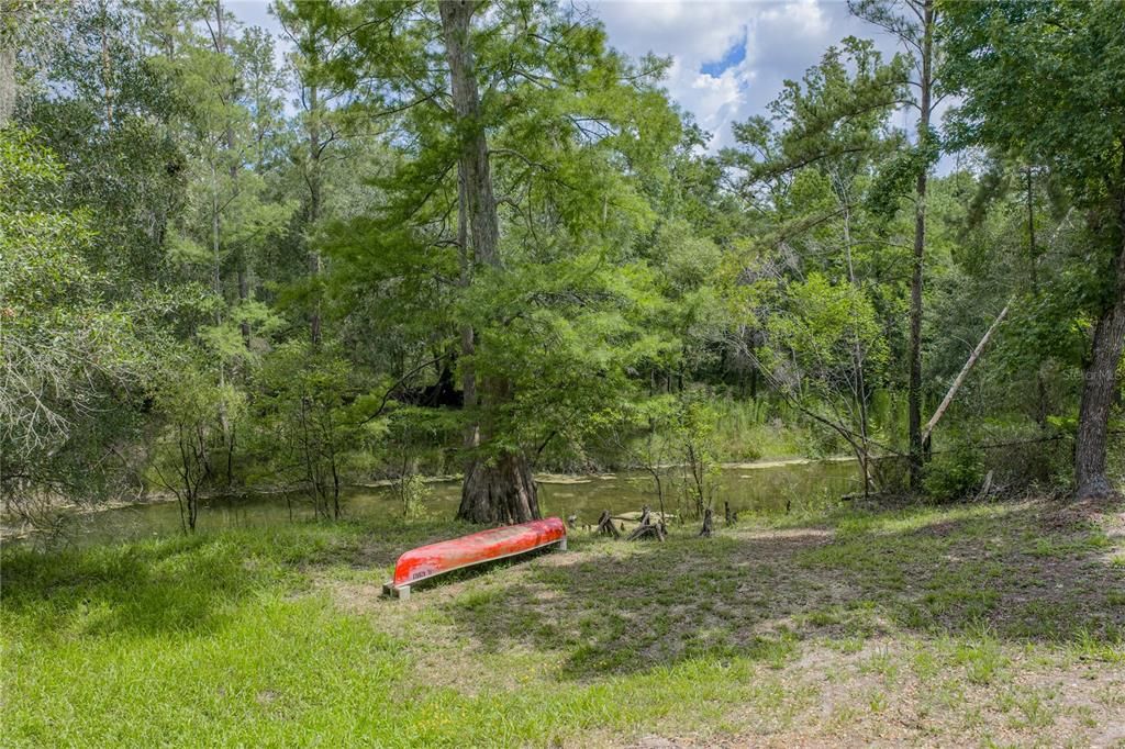 For Sale: $214,999 (2 beds, 1 baths, 640 Square Feet)
