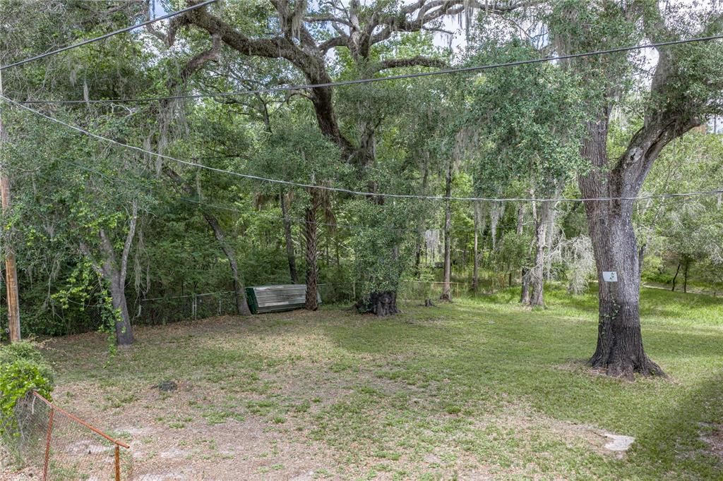 For Sale: $214,999 (2 beds, 1 baths, 640 Square Feet)