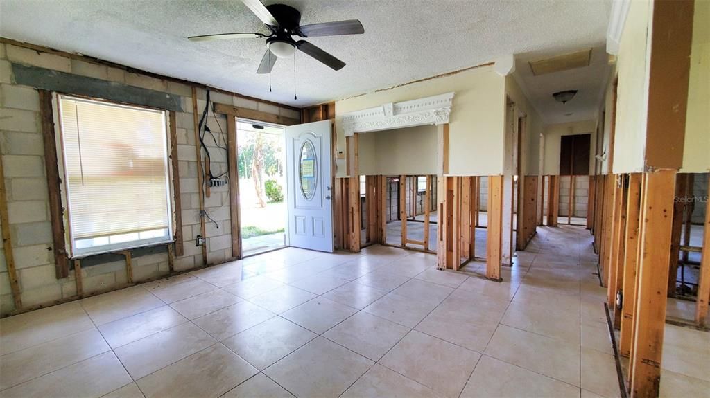 En Venta: $150,000 (3 camas, 2 baños, 936 Pies cuadrados)
