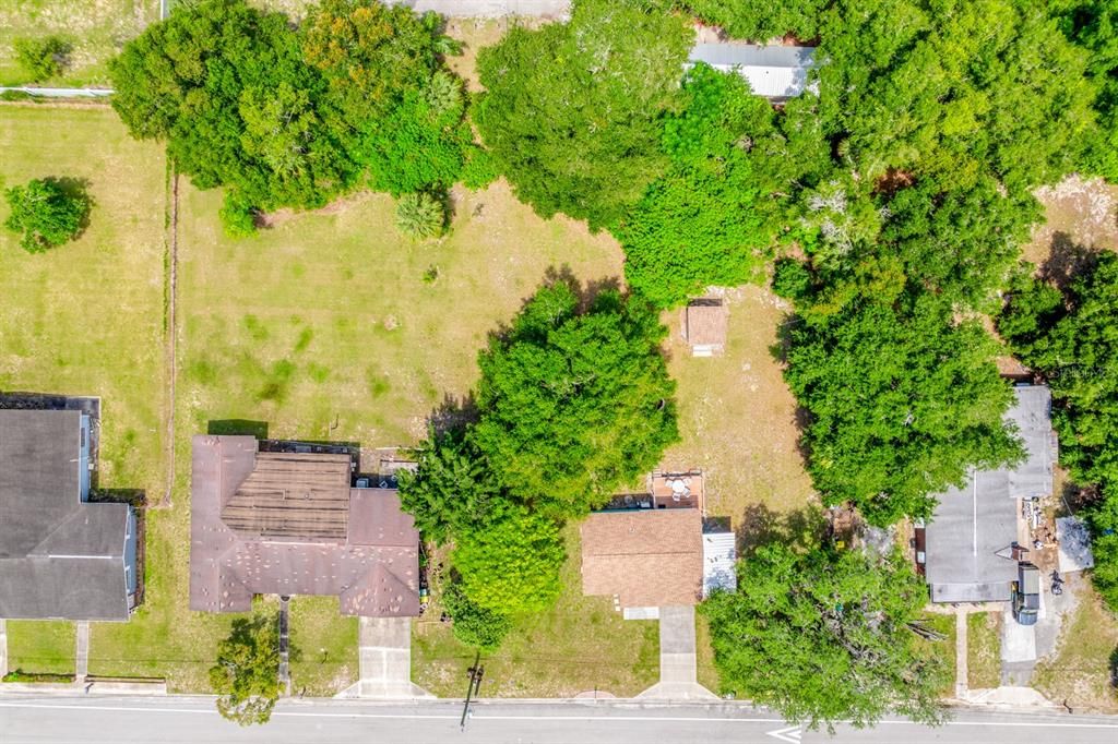 For Sale: $200,000 (2 beds, 1 baths, 720 Square Feet)