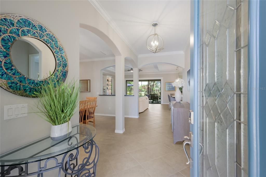 For Sale: $750,000 (4 beds, 2 baths, 2221 Square Feet)
