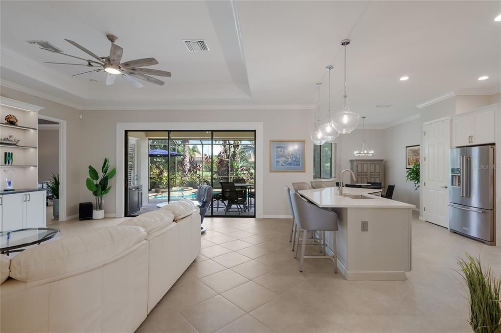 For Sale: $750,000 (4 beds, 2 baths, 2221 Square Feet)
