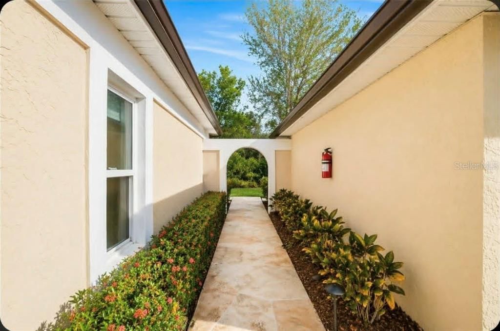 For Rent: $1,625 (2 beds, 2 baths, 1250 Square Feet)