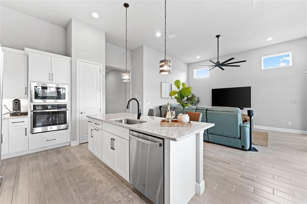 For Sale: $540,000 (3 beds, 2 baths, 1778 Square Feet)