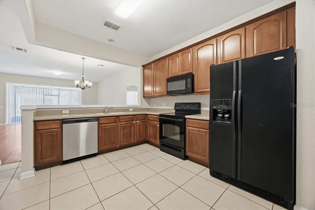 For Sale: $269,000 (2 beds, 2 baths, 1546 Square Feet)