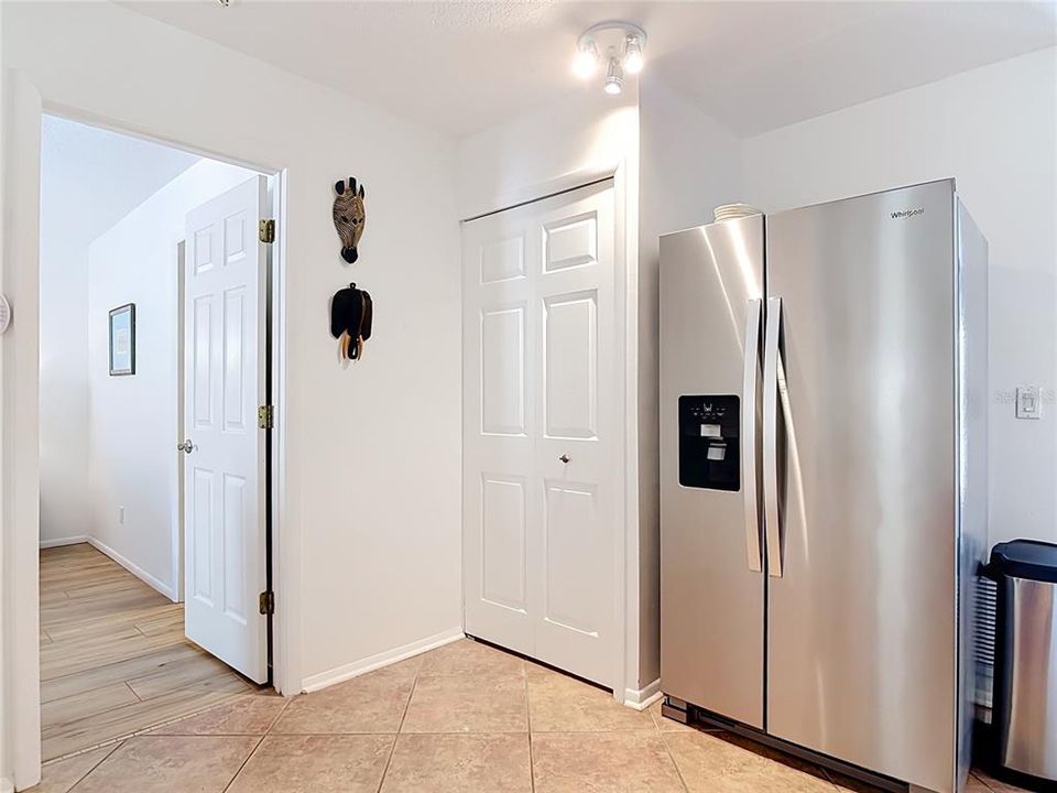 En Venta: $975,000 (3 camas, 2 baños, 1652 Pies cuadrados)