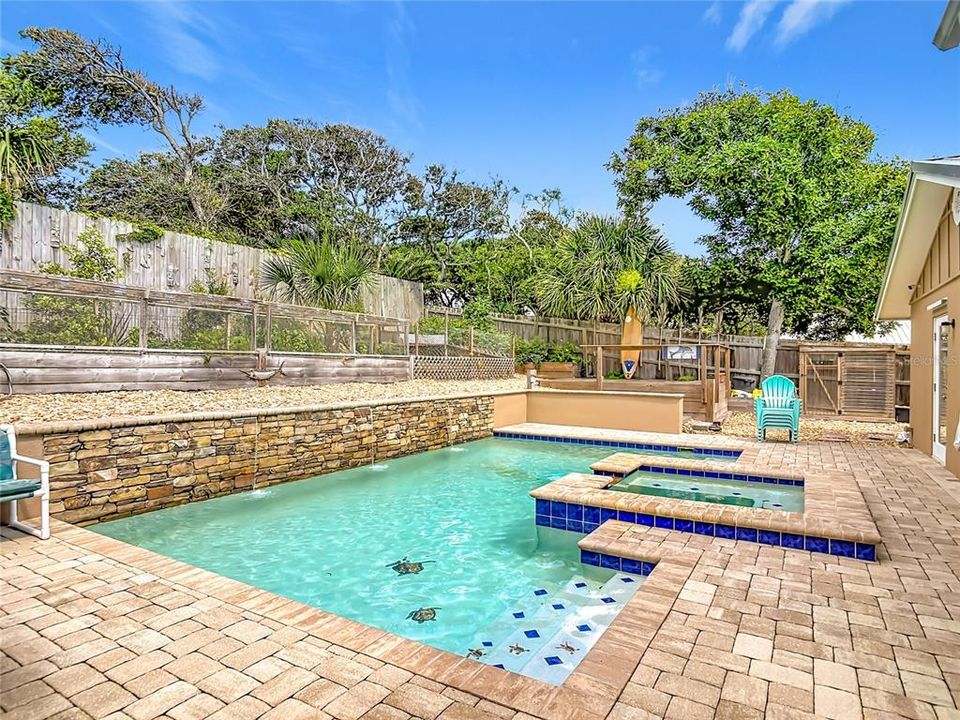 En Venta: $975,000 (3 camas, 2 baños, 1652 Pies cuadrados)