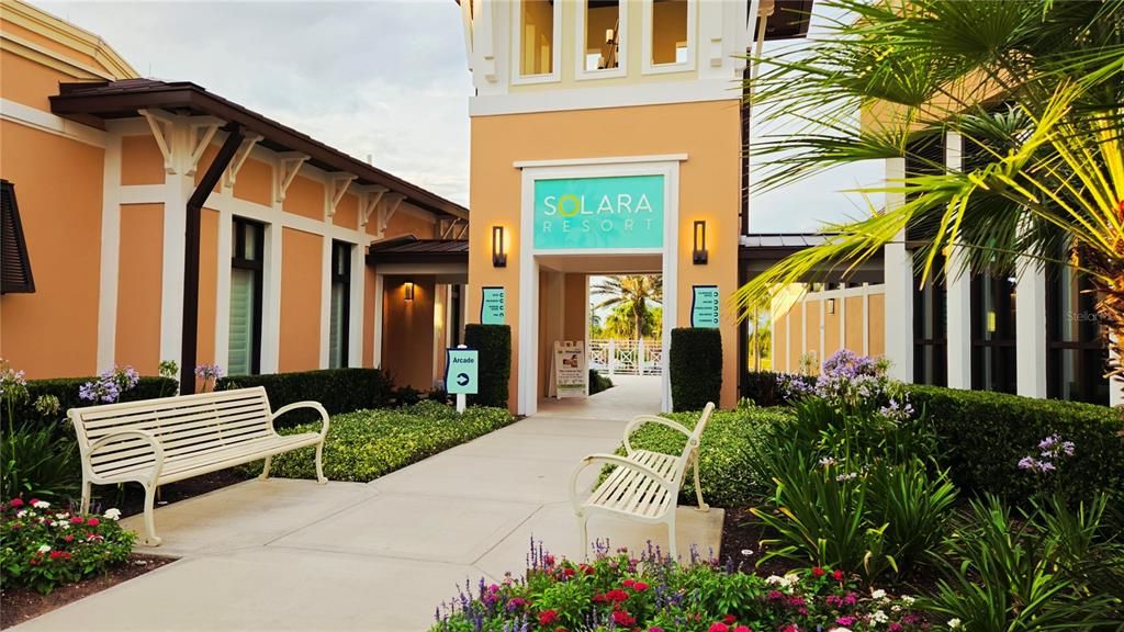 For Sale: $479,999 (6 beds, 4 baths, 2987 Square Feet)