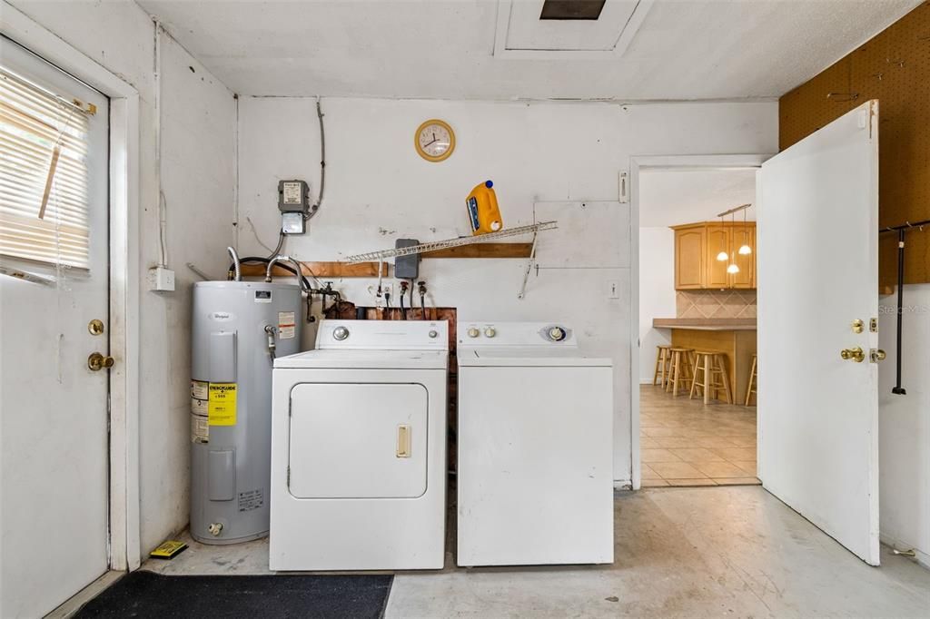 На продажу: $289,900 (3 спален, 1 ванн, 1368 Квадратных фут)