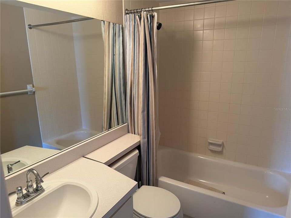 For Rent: $4,900 (2 beds, 2 baths, 847 Square Feet)