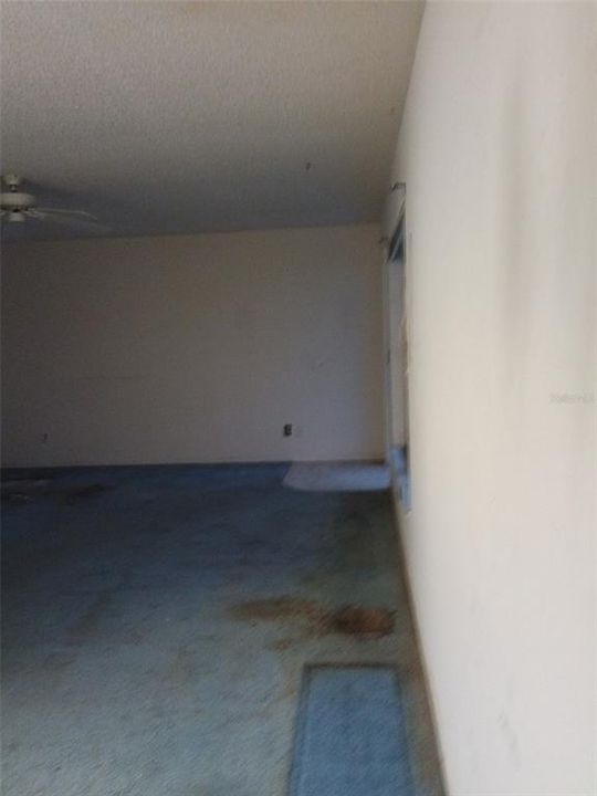 For Sale: $89,990 (2 beds, 2 baths, 1000 Square Feet)